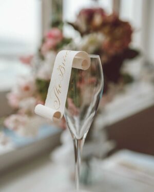 scroll place card