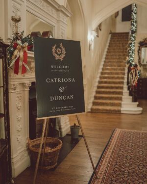 Auchen Castle welcome sign